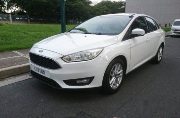 Sell White 2016 Ford Focus at 28000 km 