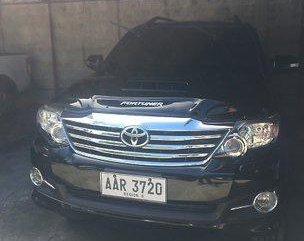 Selling Black Toyota Fortuner 2015 Automatic Diesel at 46000 km 