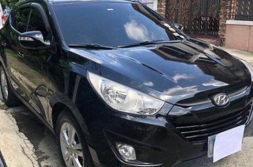 Black Hyundai Tucson 2011 Automatic Gasoline for sale 