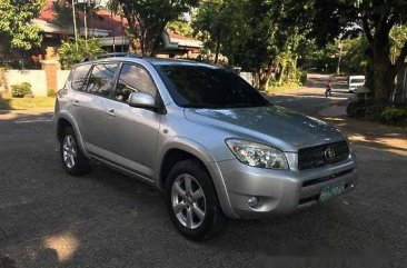 Silver Toyota Rav4 2006 at 70000 km for sale