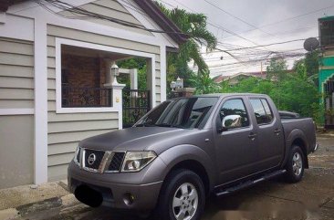Silver Nissan Frontier Navara 2013 at 97000 km for sale