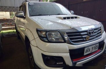 White Toyota Hilux 2015 Manual Diesel for sale 