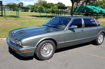 Sell 1994 Jaguar Xj6 Sedan Automatic Gasoline at 68000 km 