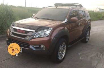 Brown Isuzu Mu-X 2015 at 70000 km for sale