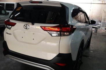 Sell White 2018 Toyota Rush at 2700 km