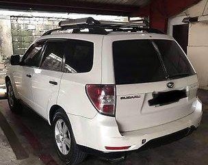 Sell White 2010 Subaru Forester at 166374 km