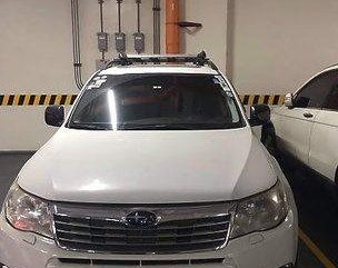 Sell White 2010 Subaru Forester at 166374 km