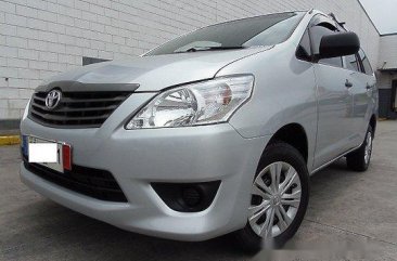 Selling Silver Toyota Innova 2015 Manual Diesel 