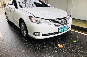 Sell White 2010 Lexus Es 350 at 69200 km 