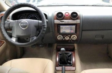 Isuzu Alterra 2007 for sale in Makati 