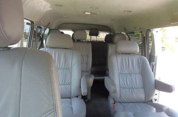 White Toyota Hiace 2011 at 42000 km for sale