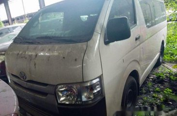 Selling White Toyota Hiace 2017 in Makati 