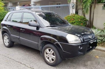 Black Hyundai Tucson 2006 at 102000 km for sale