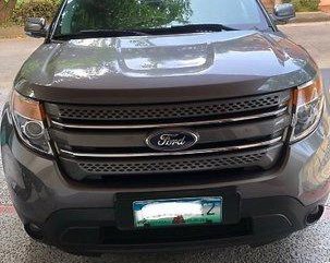 Sell Grey 2013 Ford Explorer Automatic Gasoline at 50000 km 