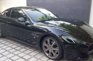 Black Maserati Granturismo 2014 at 18000 km for sale 