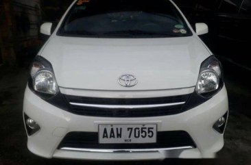 Selling White Toyota Wigo 2014 Automatic Gasoline at 33919 km