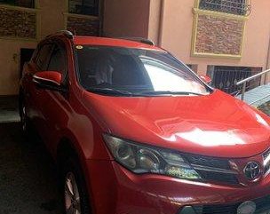 Selling Red Toyota Rav4 2013 at 6600 km 