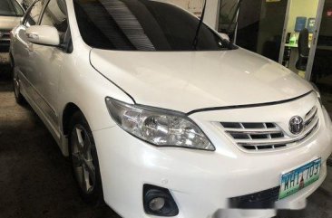 Sell White 2013 Toyota Corolla Altis Automatic Gasoline 