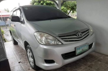 Toyota Innova 2010 for sale in Tanauan