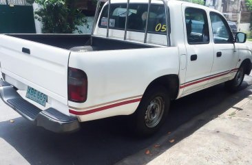 2004 Toyota Hilux for sale in Quezon City 