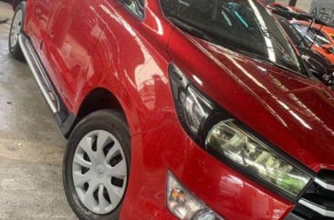 Selling Red Toyota Innova 2017 in Quezon City