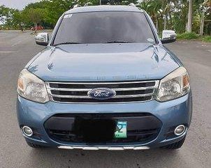 Selling Blue Ford Everest 2013 Automatic Diesel at 126000 km 