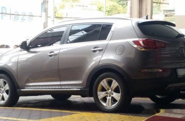 Selling Silver Kia Sportage 2012 at 81000 km