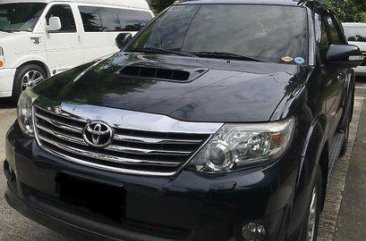 Black Toyota Fortuner 2014 at 75000 km for sale 