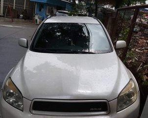 Selling White Toyota Rav4 2008 in Quezon City 