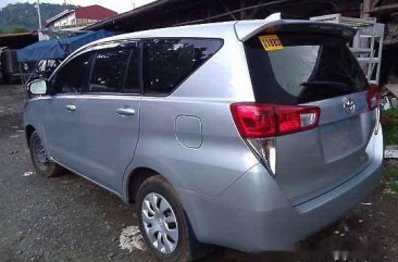 Selling Toyota Innova 2017 at 20463 km