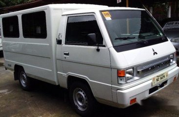 Selling White Mitsubishi L300 2017 in Pasig