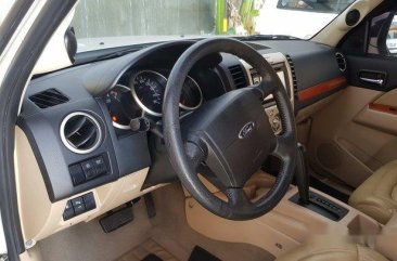 White Ford Everest 2010 Automatic Diesel for sale