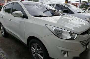 White Hyundai Tucson 2011 Automatic Gasoline for sale 