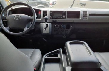 White Toyota Hiace 2013 Automatic Diesel for sale