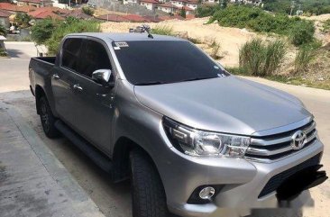 Selling Silver Toyota Hilux 2016 at 18300 km