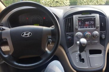 Selling Hyundai Grand Starex 2016 in Manila