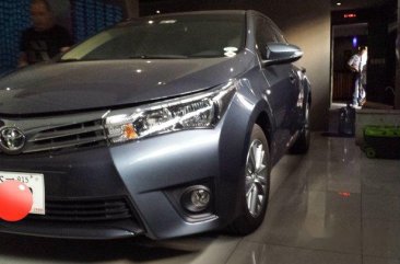 Sell Grey 2016 Toyota Corolla Altis Manual Gasoline at 7000 km 