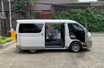 White Toyota Hiace 2016 at 10966 km for sale 