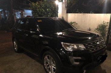 Selling Black Ford Explorer 2017 at 21000 km 