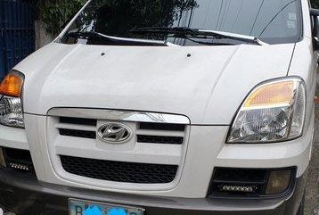 White Hyundai Starex 2004 Automatic Diesel for sale