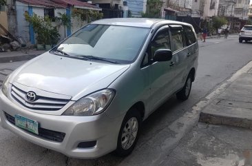 Used Toyota Innova 2011 Manual Diesel at 93000 km for sale in Mandaluyong