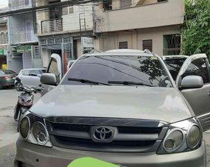 Selling Toyota Fortuner 2006 Automatic Gasoline at 176000 km 