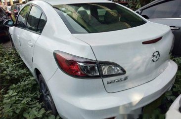 White Mazda 3 2014 for sale in Makati 