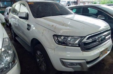 Sell White 2016 Ford Everest Automatic Diesel at 17000 km 