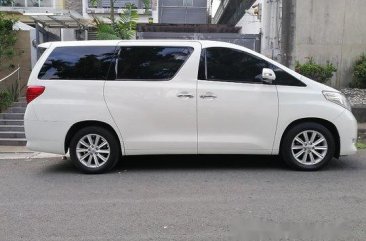 White Toyota Alphard 2011 for sale