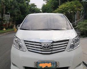 White Toyota Alphard 2011 for sale