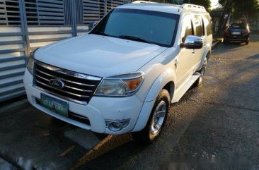 Selling White Ford Everest 2009 Automatic Diesel at 80000 km 