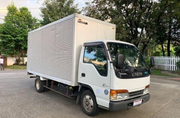 Selling 2018 Isuzu Elf Van in Quezon City