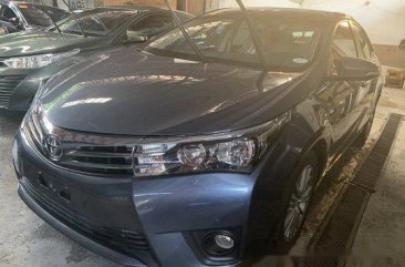 Selling Grey Toyota Corolla Altis 2017 at 5000 km