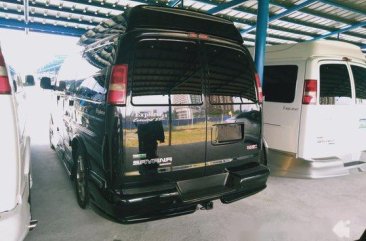 Selling Black Gmc Savana 2011 in Quezon City 